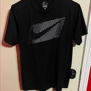 Nike Men's Black Graphic Tee